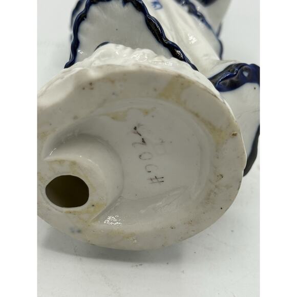 Vintage Blue White Porcelain Lady Figurine with Harp Gold Trim 7.5” Tall - Picture 5 of 7